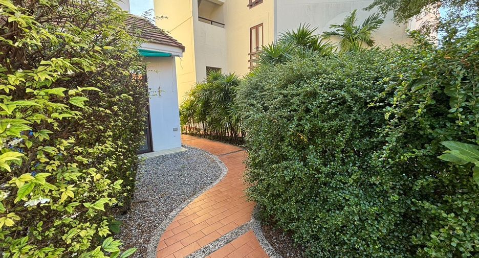 For sale 1 bed condo in Mueang Rayong, Rayong