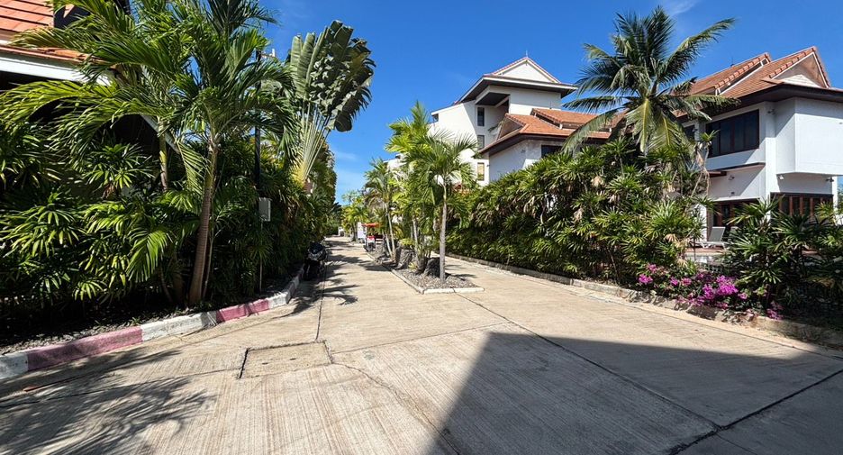 For sale 1 bed condo in Mueang Rayong, Rayong