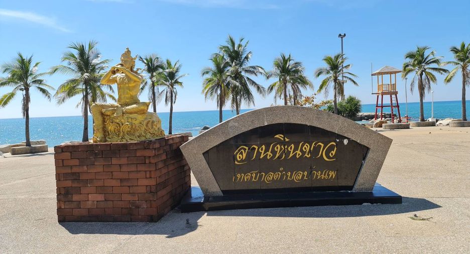 For sale 1 bed condo in Mueang Rayong, Rayong