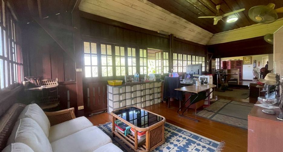 For sale 5 bedrooms house in Mueang Chiang Mai, Chiang Mai
