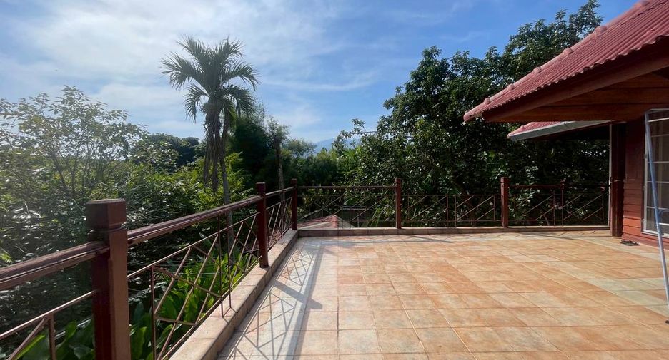 For sale 5 bedrooms house in Mueang Chiang Mai, Chiang Mai
