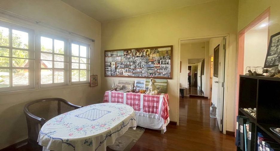 For sale 5 bedrooms house in Mueang Chiang Mai, Chiang Mai