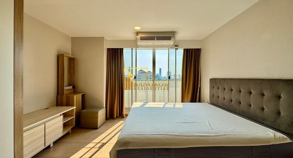 Wohnung zur Miete und zum Kauf mit 3 Zimmer in Watthana, Bangkok