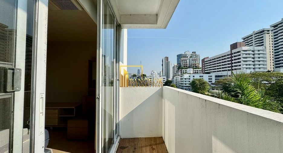 Wohnung zur Miete und zum Kauf mit 3 Zimmer in Watthana, Bangkok