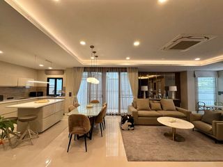 For rent 3 bedrooms house in Watthana, Bangkok