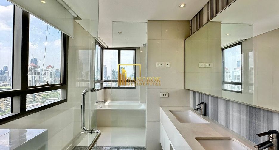 À louer 2 chambres condo à Khlong Toei, Bangkok
