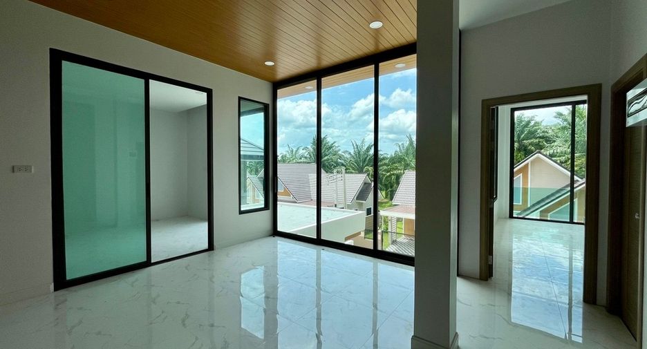 For sale 4 bedrooms villa in Mueang Krabi, Krabi
