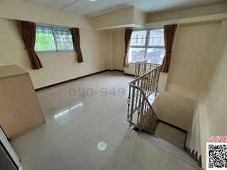 For rent 4 bedrooms retail Space in Wang Thonglang, Bangkok