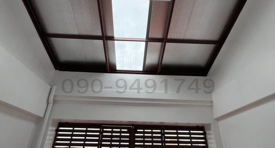For rent 4 bedrooms retail Space in Wang Thonglang, Bangkok
