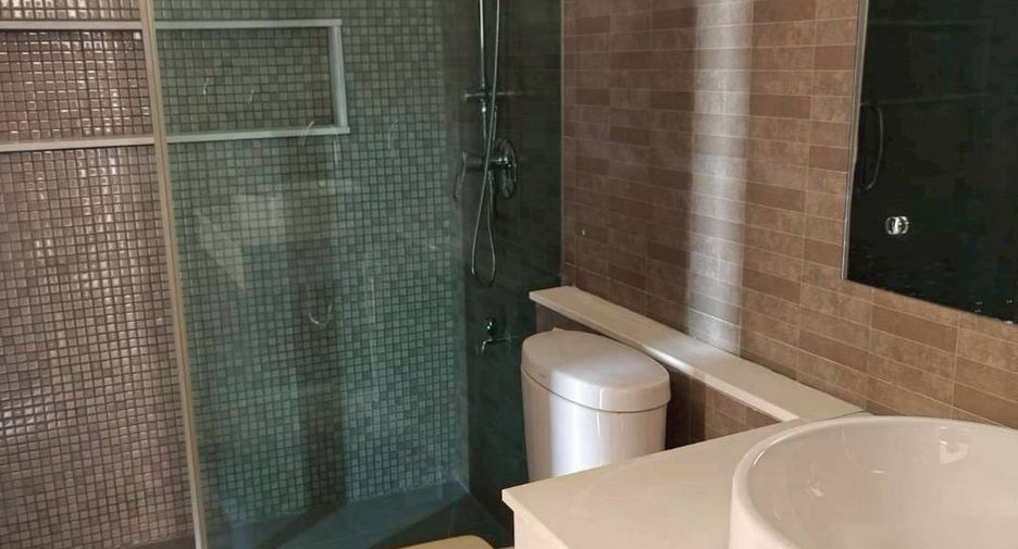 For sale 2 ベッドルーム condo in Mueang Chiang Mai, Chiang Mai