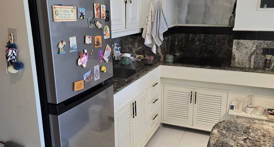 Wohnung zur Miete und zum Kauf mit 1 Zimmer in Mueang Chiang Mai, Chiang Mai