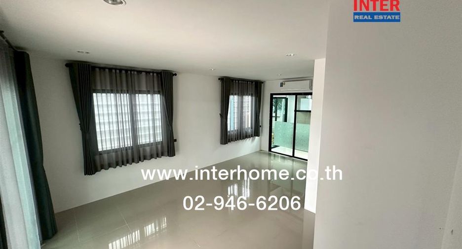 For sale 4 ベッドルーム townhouse in Khlong Luang, Pathum Thani