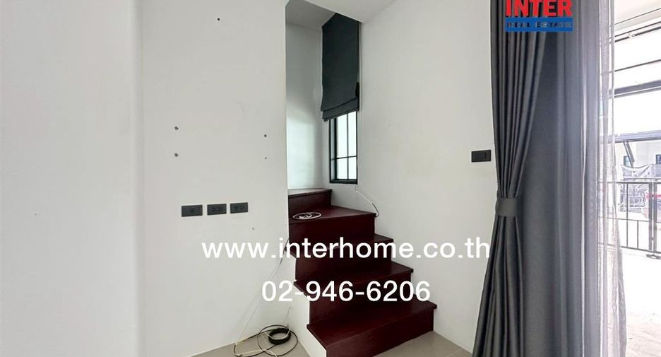 For sale 4 ベッドルーム townhouse in Khlong Luang, Pathum Thani