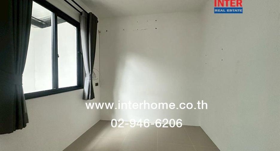 For sale 4 ベッドルーム townhouse in Khlong Luang, Pathum Thani