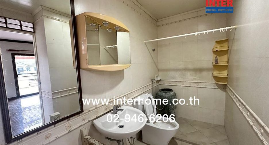 For sale 4 bedrooms house in Phra Nakhon Si Ayutthaya, Phra Nakhon Si Ayutthaya