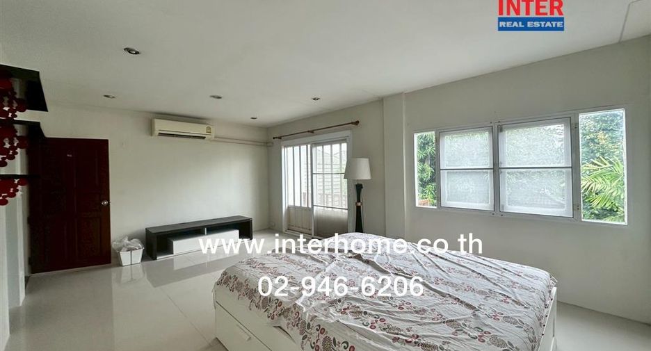 For sale 4 bedrooms house in Phra Nakhon Si Ayutthaya, Phra Nakhon Si Ayutthaya