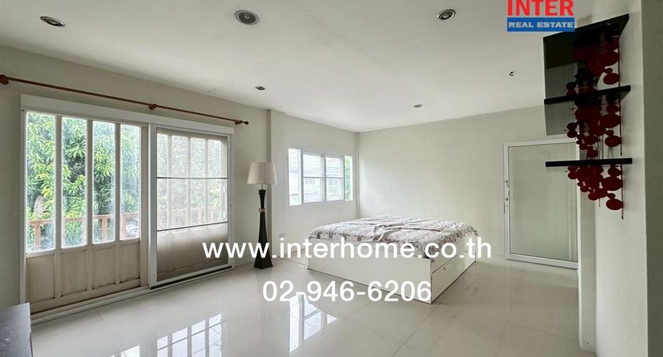 For sale 4 bedrooms house in Phra Nakhon Si Ayutthaya, Phra Nakhon Si Ayutthaya