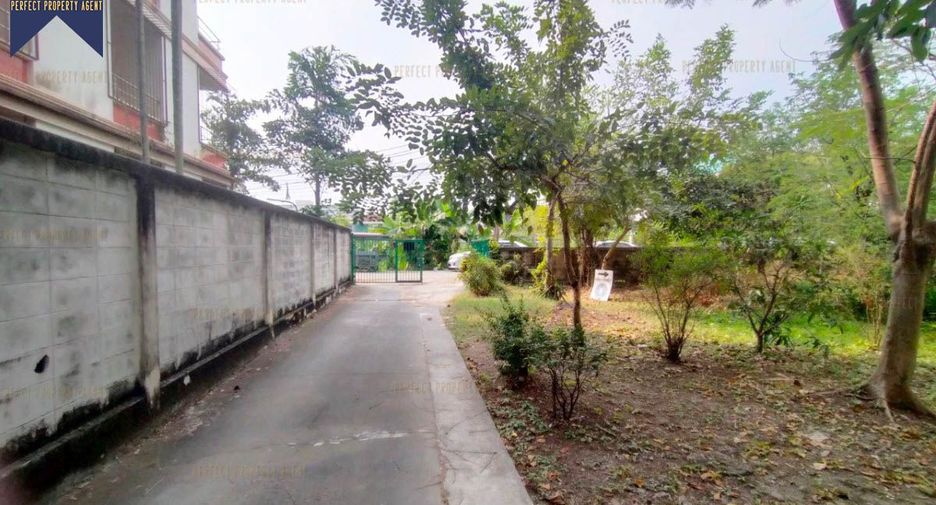 For sale 6 bedrooms house in Nong Chok, Bangkok