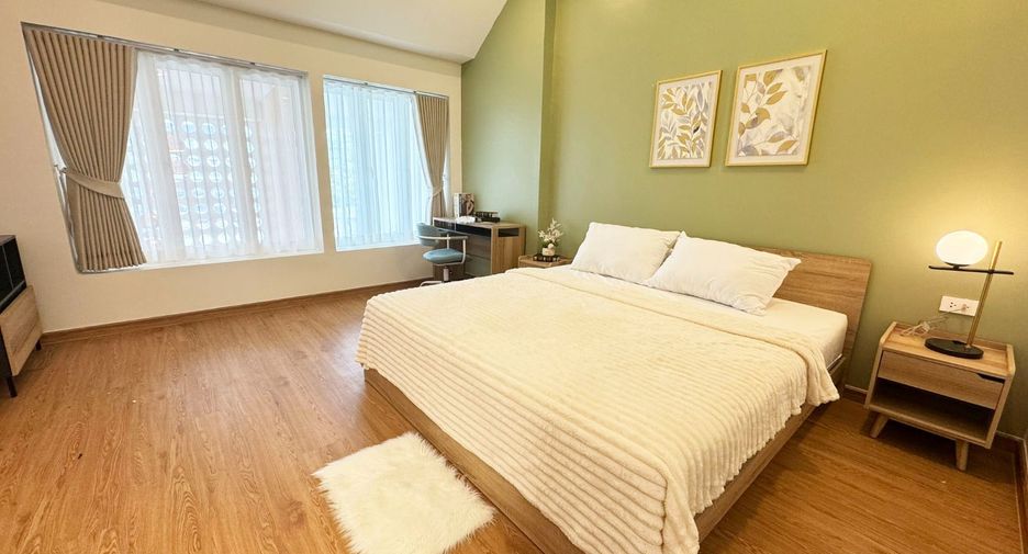 Casa en venta de 2 habitaciones en Watthana, Bangkok