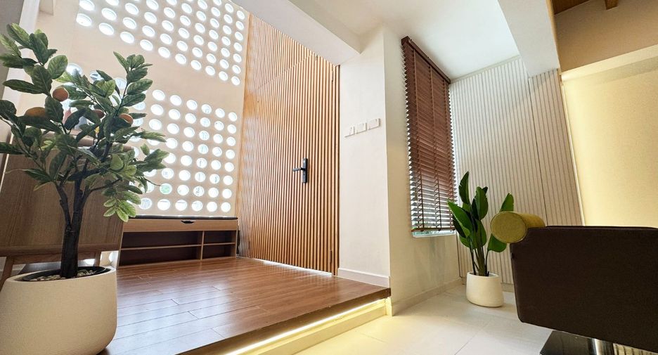 Casa en venta de 2 habitaciones en Watthana, Bangkok