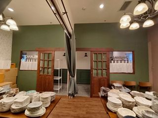For rent retail Space in Yan Nawa, Bangkok