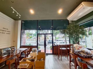 For rent retail Space in Yan Nawa, Bangkok