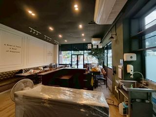 For rent retail Space in Yan Nawa, Bangkok