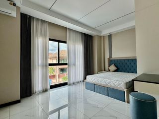 À louer 4 chambres maison à Bang Lamung, Chonburi