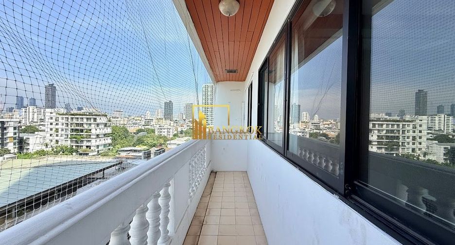 À louer 2 chambres condo à Watthana, Bangkok