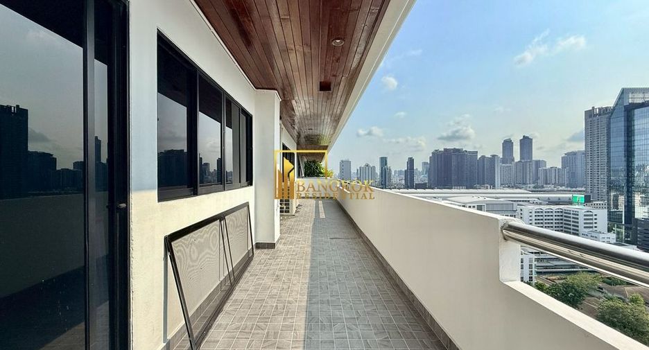À louer 4 chambres appartement à Watthana, Bangkok