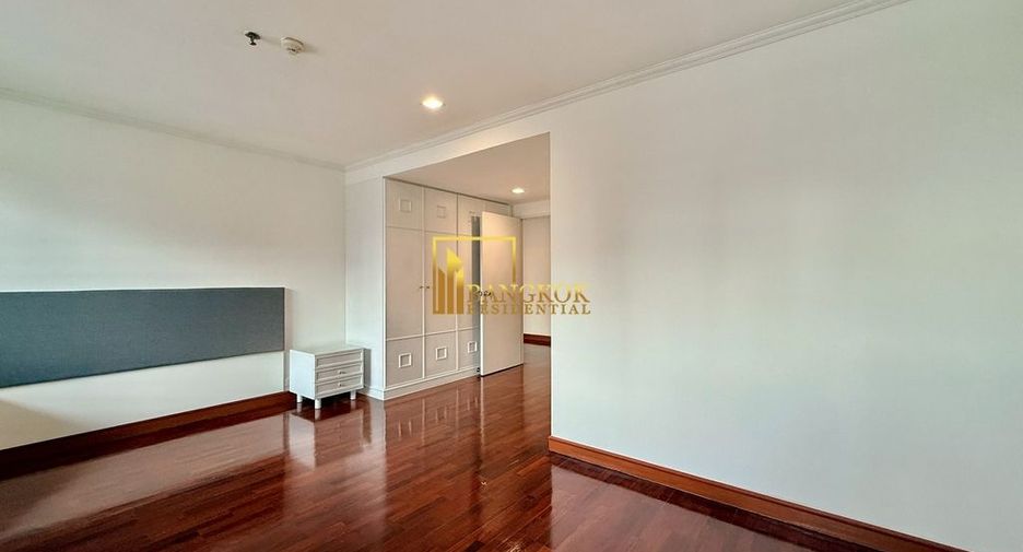 À louer 4 chambres appartement à Watthana, Bangkok