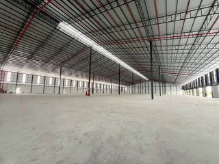 出租 仓库 在 Si Racha, Chon Buri