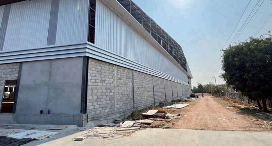 À louer entrepôt à Si Racha, Chonburi