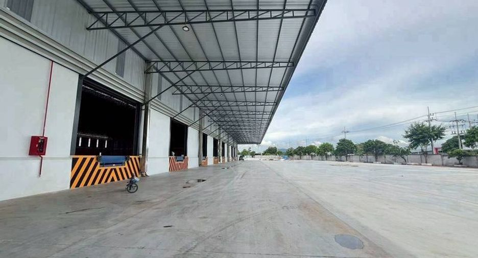 À louer entrepôt à Si Racha, Chonburi