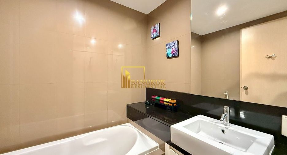 For rent 2 bedrooms condo in Khlong Toei, Bangkok