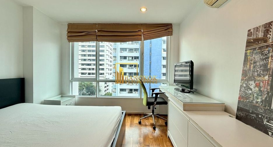 For rent 2 bedrooms condo in Khlong Toei, Bangkok