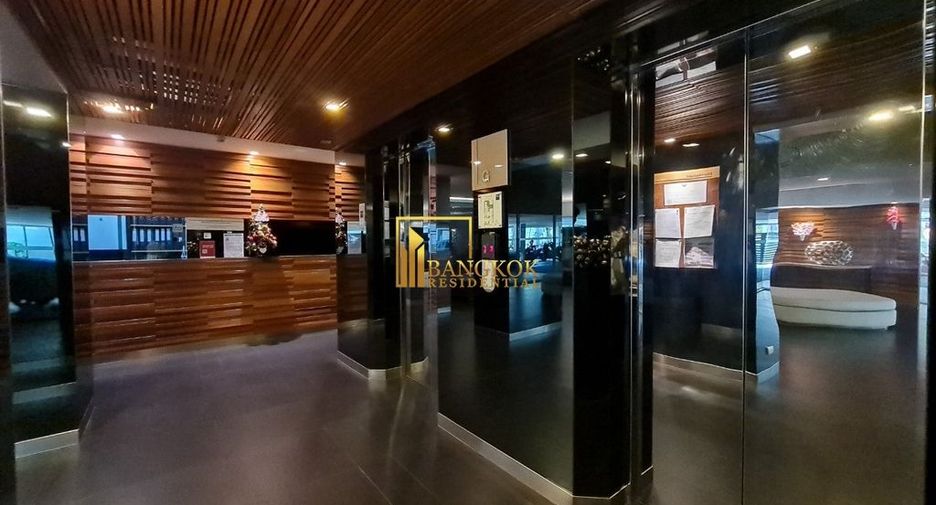 For rent 2 bedrooms condo in Khlong Toei, Bangkok