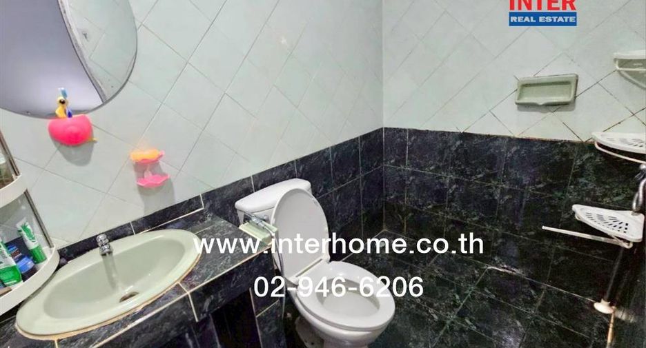 For sale 6 bedrooms house in Khan Na Yao, Bangkok