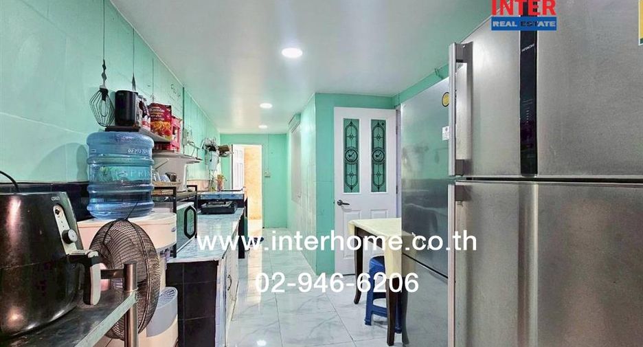 For sale 6 bedrooms house in Khan Na Yao, Bangkok