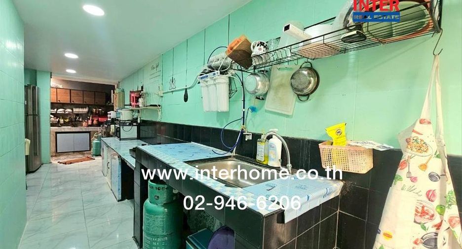 For sale 6 bedrooms house in Khan Na Yao, Bangkok