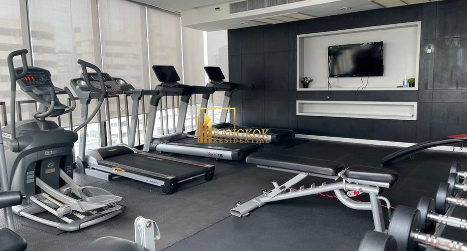 For rent 2 bedrooms condo in Watthana, Bangkok