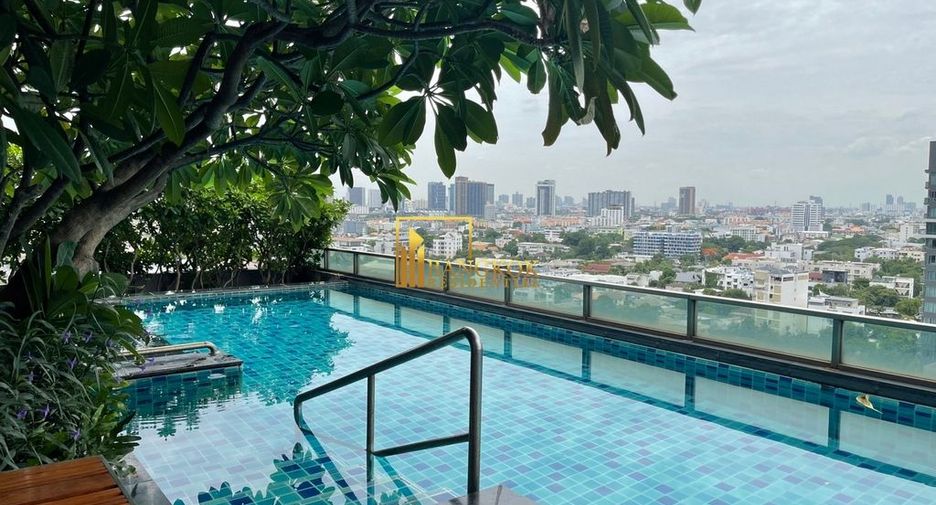 For rent 2 bedrooms condo in Watthana, Bangkok