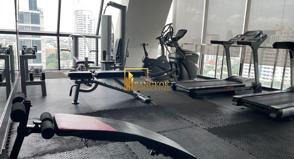 For rent 2 bedrooms condo in Watthana, Bangkok