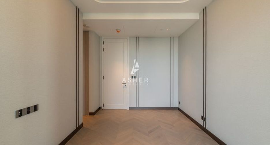 For rent and for sale 3 bedrooms condo in Sathon, Bangkok