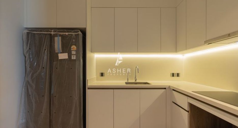 For rent and for sale 3 bedrooms condo in Sathon, Bangkok