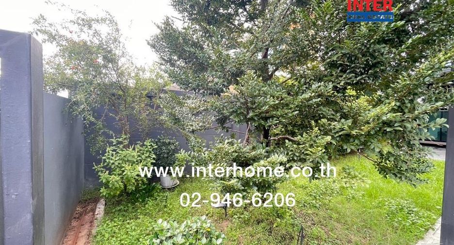 For sale 3 bedrooms house in Lat Krabang, Bangkok