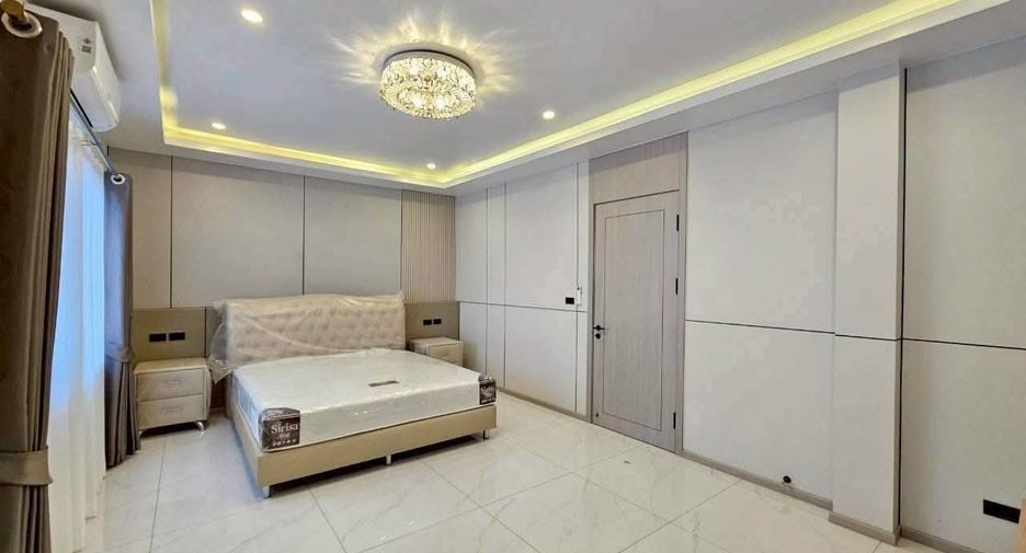 Villa en venta de 4 habitaciones en Bang Lamung, Chonburi