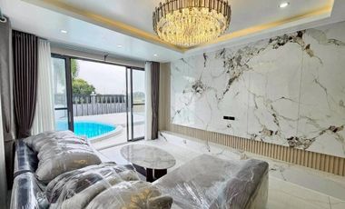 For sale 4 bedrooms villa in Bang Lamung, Chonburi
