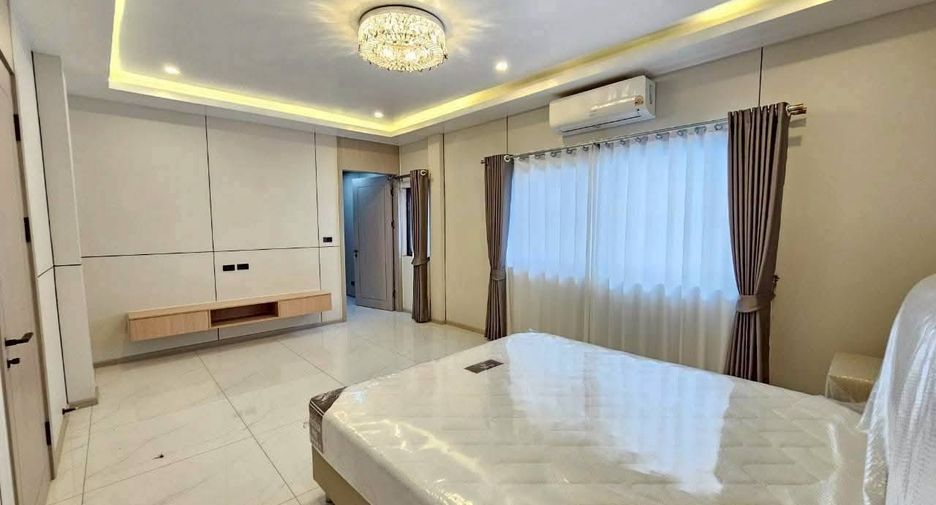 Villa en venta de 4 habitaciones en Bang Lamung, Chonburi