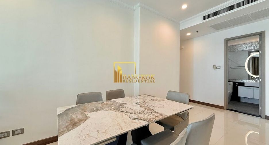 For rent 2 bedrooms condo in Watthana, Bangkok